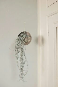 AYTM Globe Hängetopf Ø21x32 Cm, Taupe -Möbel Verkauf aytm globe hanging flowerpot 21x32 cm 9