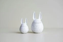 DBKD Eating Rabbit Easter Egg Large, Dot -Möbel Verkauf dbkd eating rabbit easter egg dot 1 1