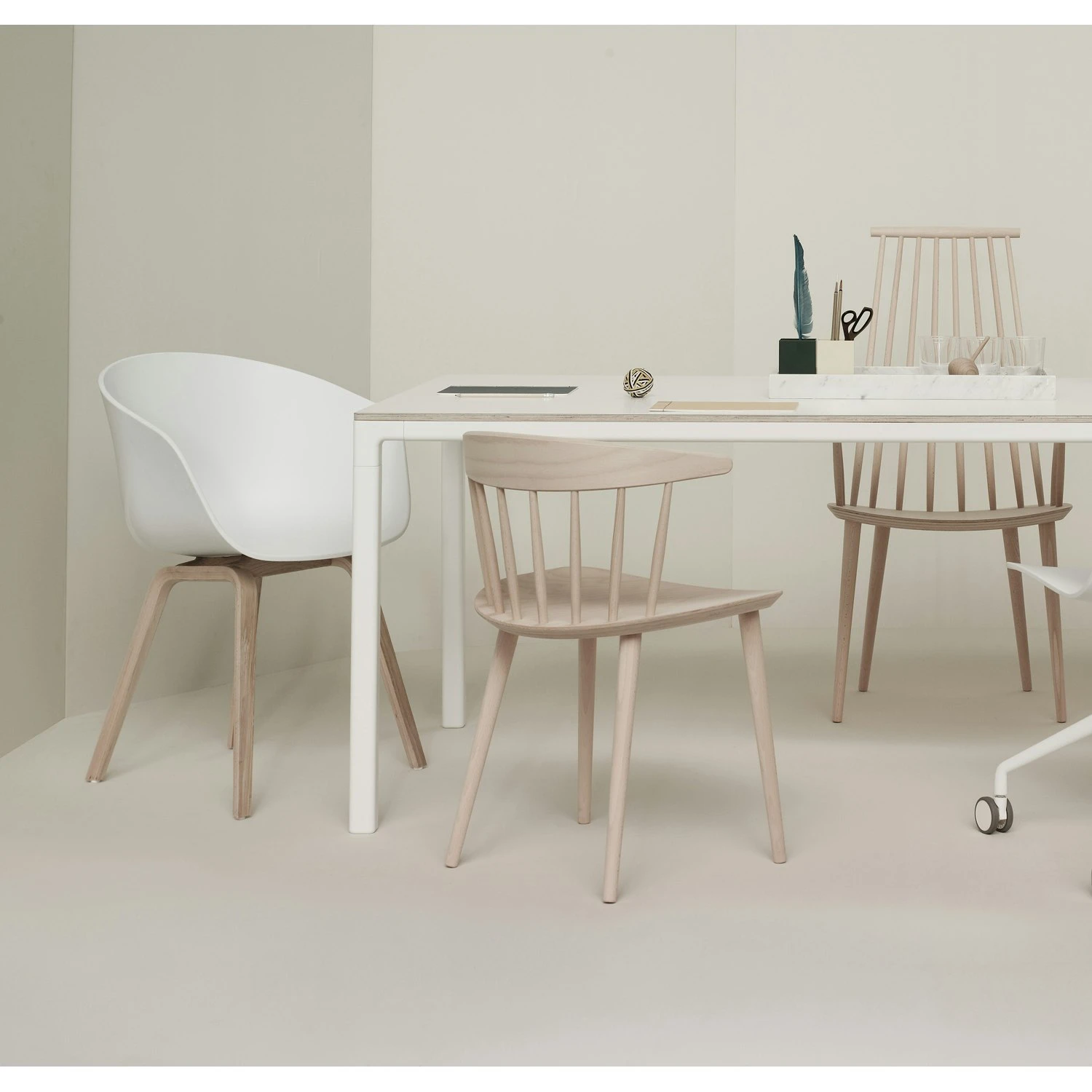 Hay About A Chair 22, Weiß/Eiche 6 Hay About A Chair 22, Weiß/Eiche – Bild 4