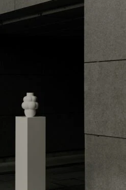 Balloon Grande Vase 42 Cm, Raw White -Möbel Verkauf louise roe balloon grande vase 42 cm 10