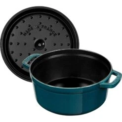 Staub Kokotte Rund 26 Cm 5,2 L, Benzinblau -Möbel Verkauf staub la mer rund gryta 24 cm petroleum bla 38 l 9